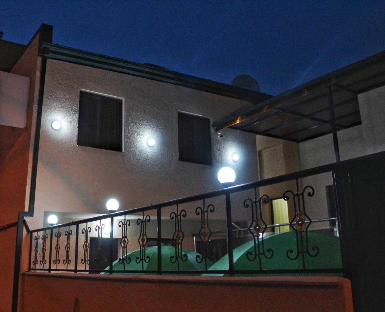 Hotel Elegant 2 Tbilisi Exterior photo